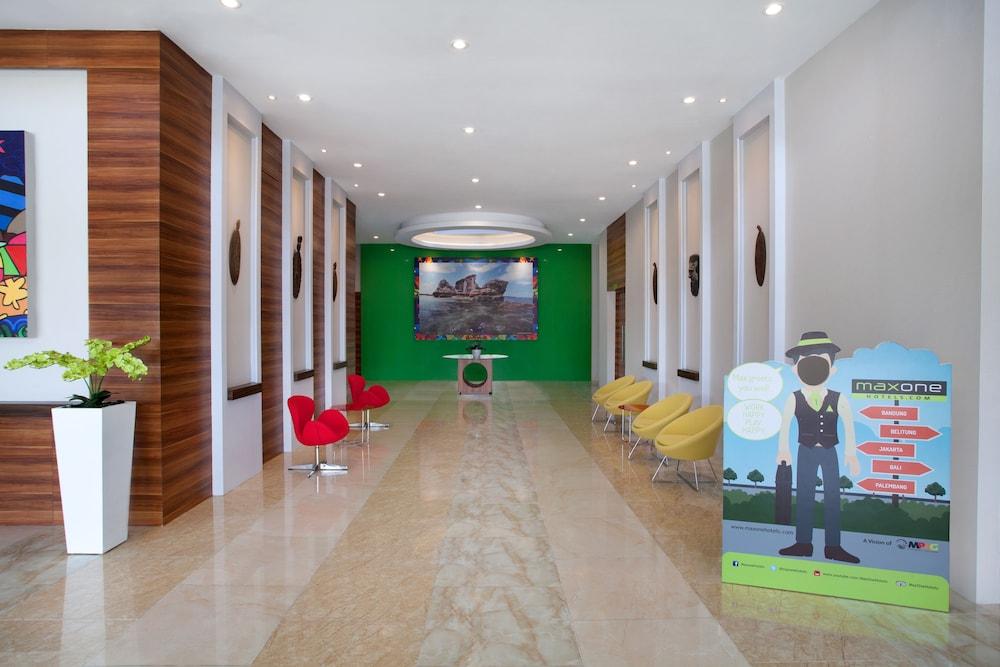 Dk Belstar Hotel Belitung Tanjung Pandan Exterior foto